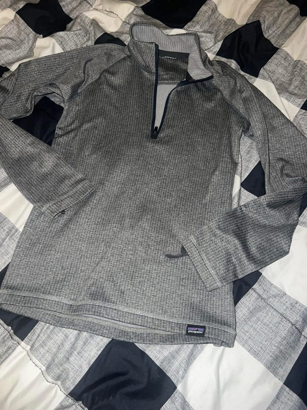 PATAGONIA youth size 8. Lightweight base layer. 1/4 zip.